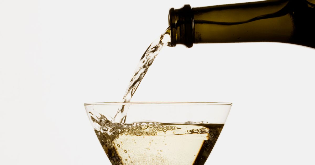10 of the best sparkling wine alternatives to Champagne - The People’s ...