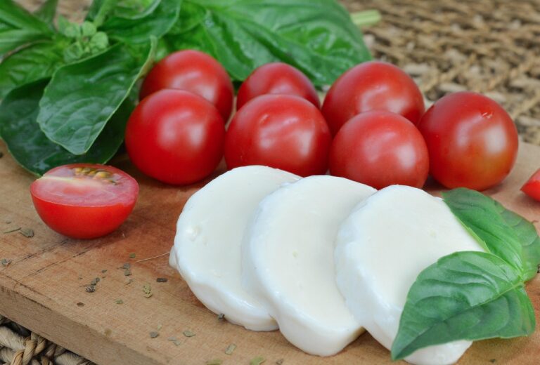 Professional Mozzarella photography for PeopleGourmet article